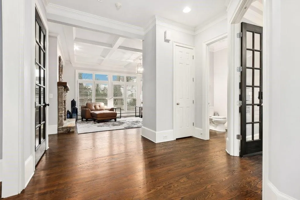29 Cliftwood Drive, Sandy Springs, Georgia 30328, 5 Bedrooms Bedrooms, ,6 BathroomsBathrooms,Residential,Sold,29 Cliftwood Drive,7524001