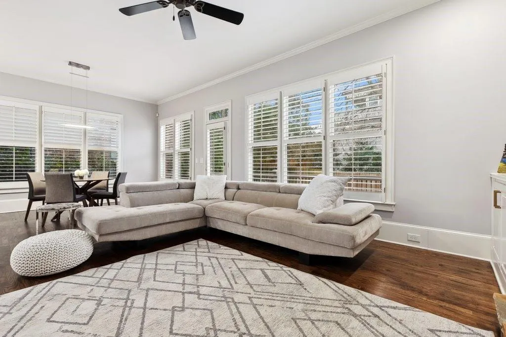 29 Cliftwood Drive, Sandy Springs, Georgia 30328, 5 Bedrooms Bedrooms, ,6 BathroomsBathrooms,Residential,Sold,29 Cliftwood Drive,7524001