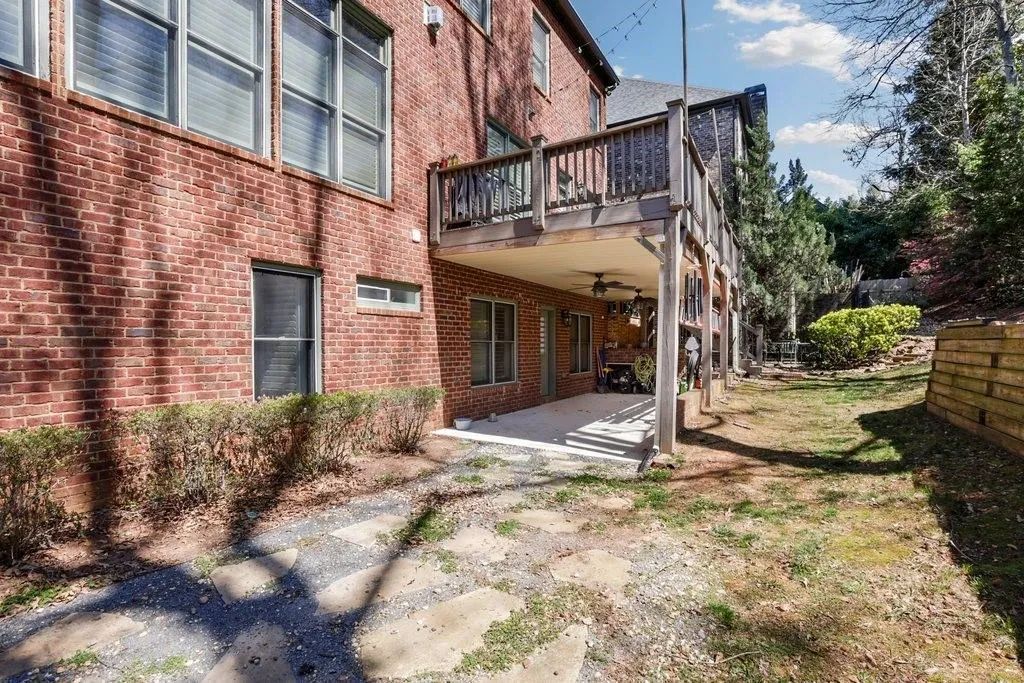 29 Cliftwood Drive, Sandy Springs, Georgia 30328, 5 Bedrooms Bedrooms, ,6 BathroomsBathrooms,Residential,Sold,29 Cliftwood Drive,7524001