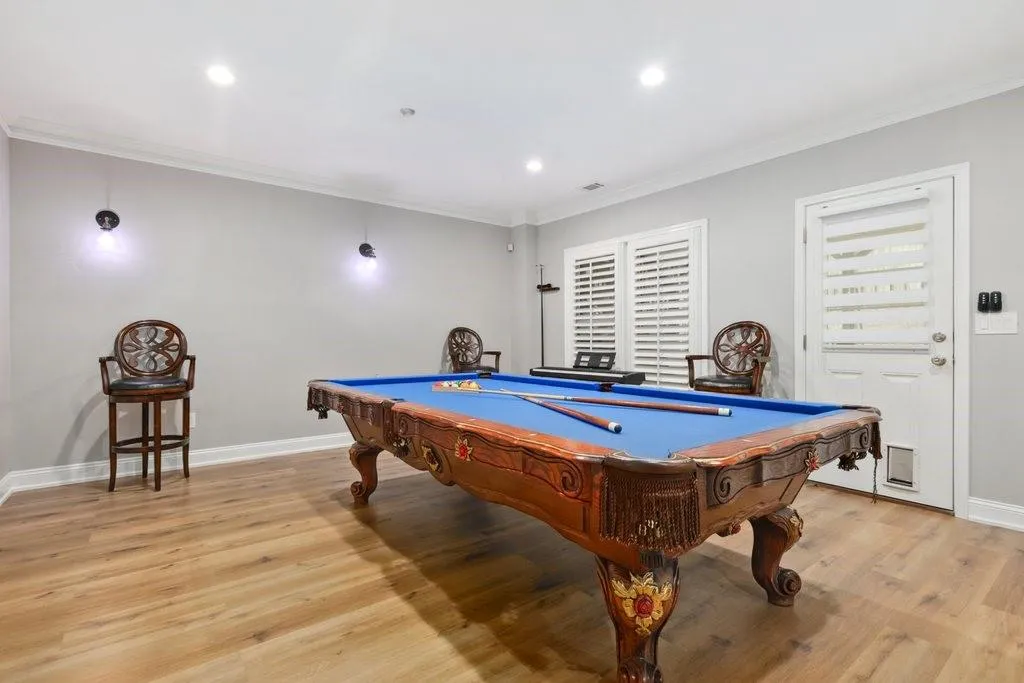 29 Cliftwood Drive, Sandy Springs, Georgia 30328, 5 Bedrooms Bedrooms, ,6 BathroomsBathrooms,Residential,Sold,29 Cliftwood Drive,7524001