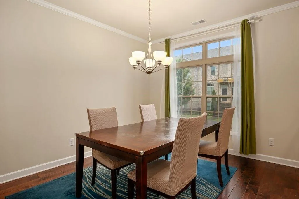 7515 Highland Bluff, Atlanta, Georgia 30328, 3 Bedrooms Bedrooms, ,3 BathroomsBathrooms,Residential,Sold,7515 Highland Bluff,6909699