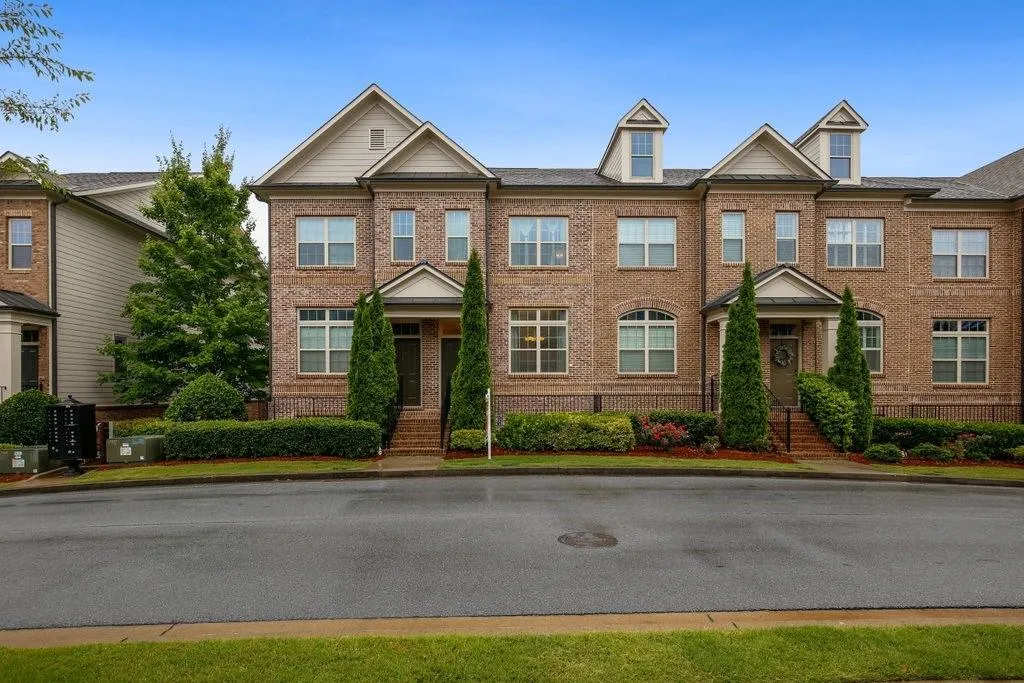 7515 Highland Bluff, Atlanta, Georgia 30328, 3 Bedrooms Bedrooms, ,3 BathroomsBathrooms,Residential,Sold,7515 Highland Bluff,6909699