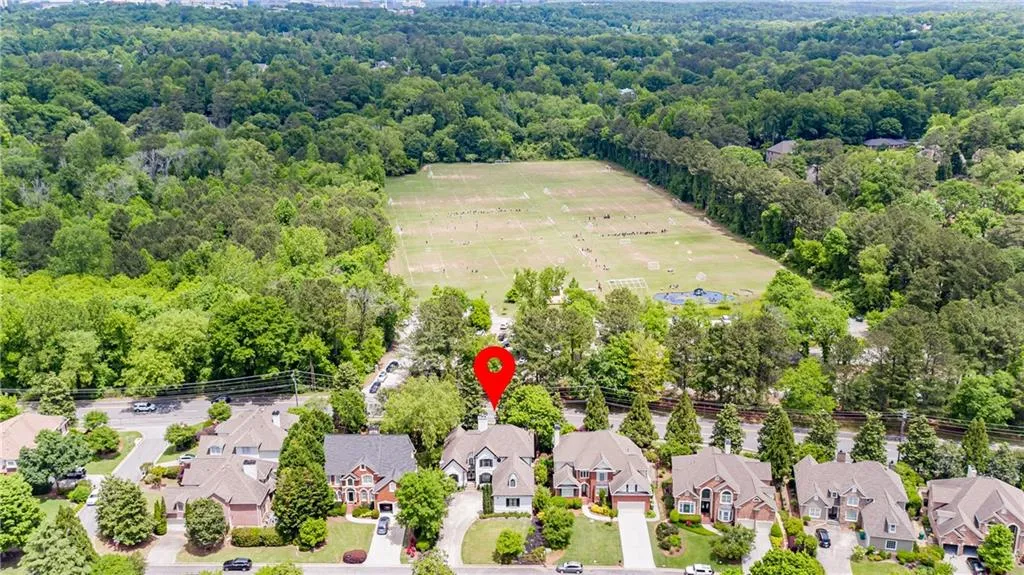 220 Windsor Gate Cove Ne, Atlanta, Georgia 30342, 5 Bedrooms Bedrooms, ,4 BathroomsBathrooms,Residential,Sold,220 Windsor Gate Cove Ne,6882787