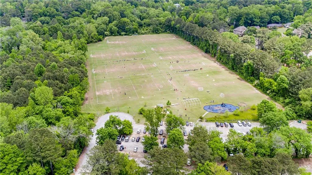 220 Windsor Gate Cove Ne, Atlanta, Georgia 30342, 5 Bedrooms Bedrooms, ,4 BathroomsBathrooms,Residential,Sold,220 Windsor Gate Cove Ne,6882787