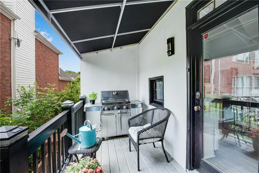 220 Windsor Gate Cove Ne, Atlanta, Georgia 30342, 5 Bedrooms Bedrooms, ,4 BathroomsBathrooms,Residential,Sold,220 Windsor Gate Cove Ne,6882787