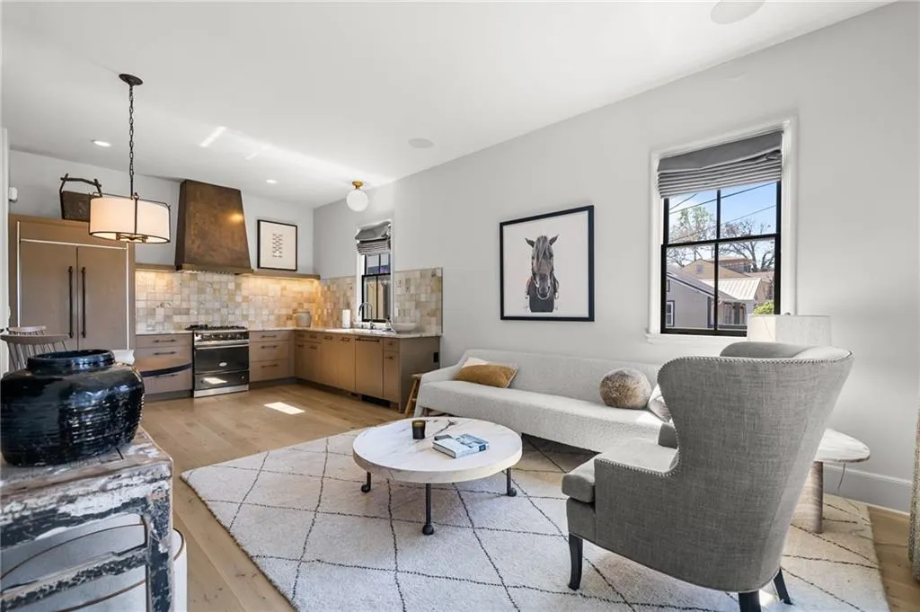 2053 Manchester Street Ne, Atlanta, Georgia 30324, 2 Bedrooms Bedrooms, 0 ,2 BathroomsBathrooms,Residential,For Sale,2053 Manchester Street Ne,7735596