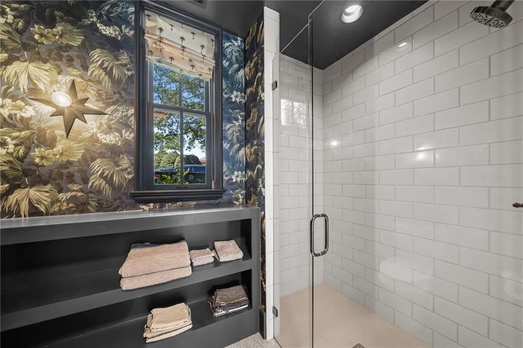 2053 Manchester Street Ne, Atlanta, Georgia 30324, 2 Bedrooms Bedrooms, 0 ,2 BathroomsBathrooms,Residential,For Sale,2053 Manchester Street Ne,7735596
