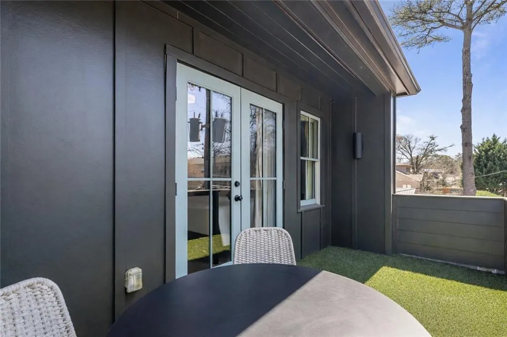 2053 Manchester Street Ne, Atlanta, Georgia 30324, 2 Bedrooms Bedrooms, 0 ,2 BathroomsBathrooms,Residential,For Sale,2053 Manchester Street Ne,7735596
