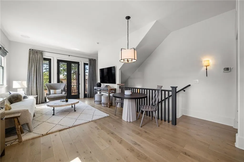 2053 Manchester Street Ne, Atlanta, Georgia 30324, 2 Bedrooms Bedrooms, 0 ,2 BathroomsBathrooms,Residential,For Sale,2053 Manchester Street Ne,7735596