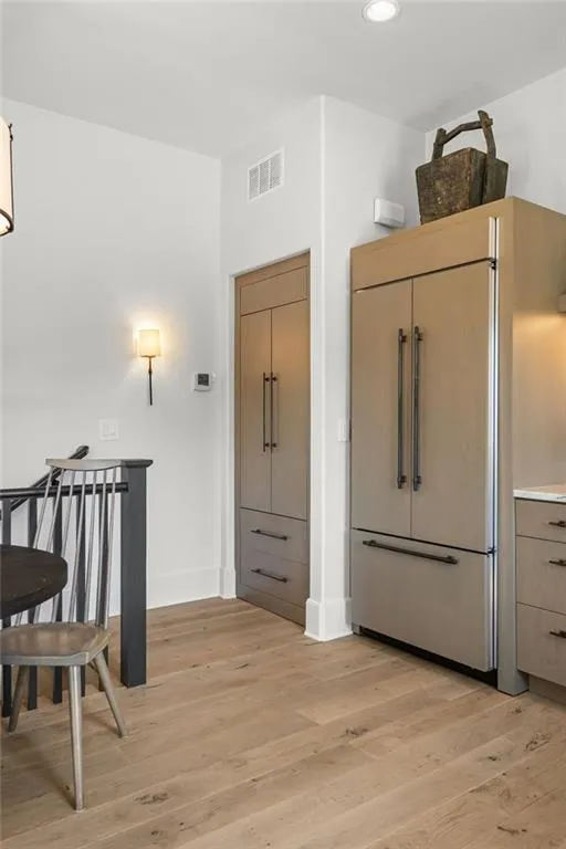 2053 Manchester Street Ne, Atlanta, Georgia 30324, 2 Bedrooms Bedrooms, 0 ,2 BathroomsBathrooms,Residential,For Sale,2053 Manchester Street Ne,7735596