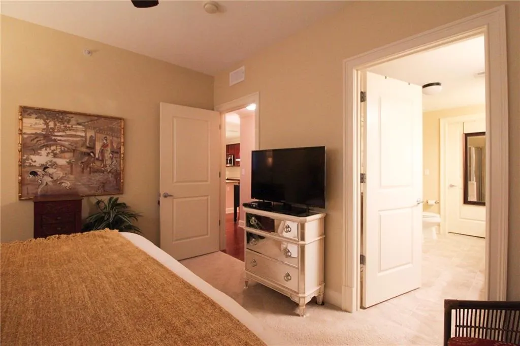 200 River Vista Drive Unit 538, Atlanta, Georgia 30339, 2 Bedrooms Bedrooms, ,2 BathroomsBathrooms,Residential,Sold,200 River Vista Drive Unit 538,5905872