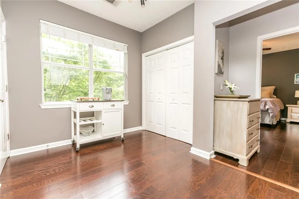 5559 Glenridge Drive Unit 2407, Sandy Springs, Georgia 30342, 2 Bedrooms Bedrooms, ,2 BathroomsBathrooms,Residential,Sold,5559 Glenridge Drive Unit 2407,6726963