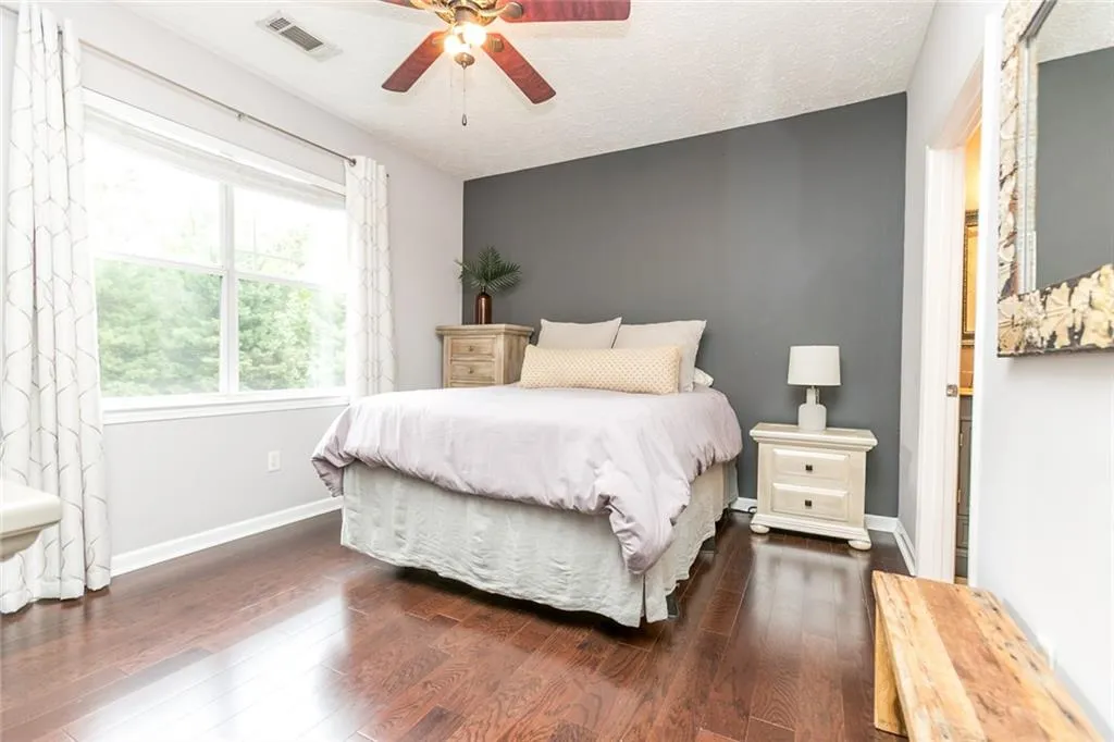 5559 Glenridge Drive Unit 2407, Sandy Springs, Georgia 30342, 2 Bedrooms Bedrooms, ,2 BathroomsBathrooms,Residential,Sold,5559 Glenridge Drive Unit 2407,6726963