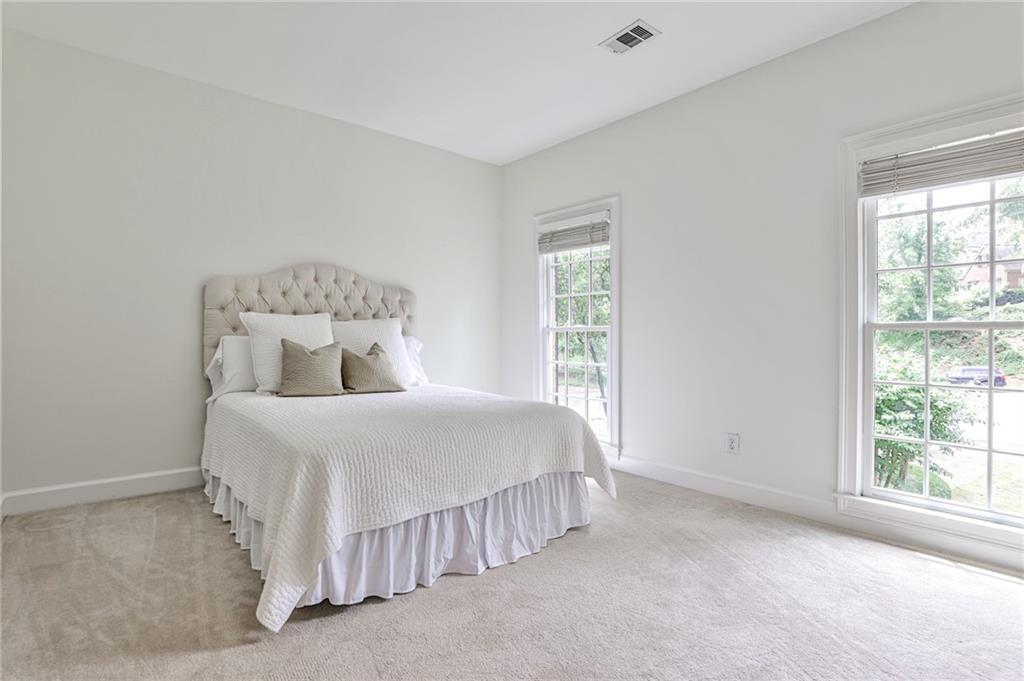 345 W Berwicke Common, Atlanta, Georgia 30342, 5 Bedrooms Bedrooms, ,4 BathroomsBathrooms,Residential,Sold,345 W Berwicke Common,7276024