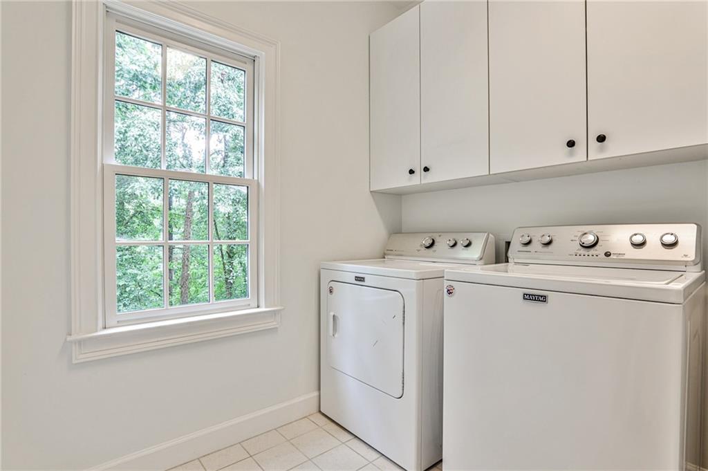 345 W Berwicke Common, Atlanta, Georgia 30342, 5 Bedrooms Bedrooms, ,4 BathroomsBathrooms,Residential,Sold,345 W Berwicke Common,7276024