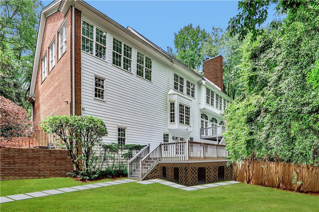 345 W Berwicke Common, Atlanta, Georgia 30342, 5 Bedrooms Bedrooms, ,4 BathroomsBathrooms,Residential,Sold,345 W Berwicke Common,7276024