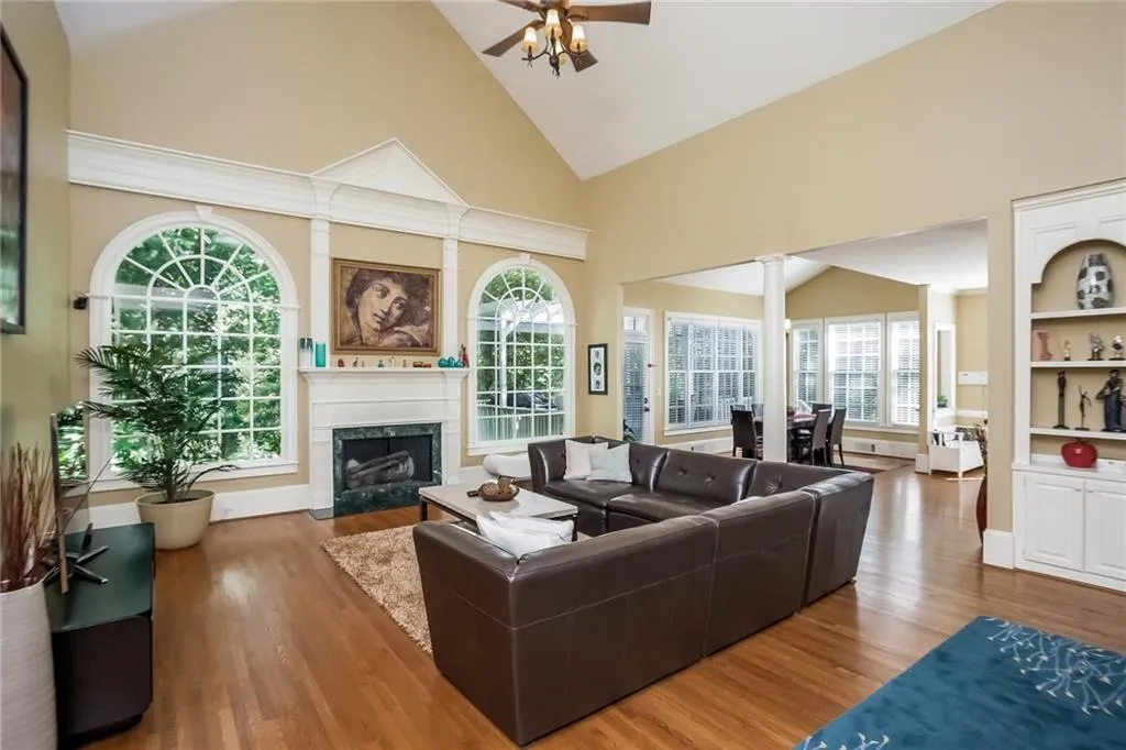 5135 Falcon Chase Lane, Atlanta, Georgia 30342, 5 Bedrooms Bedrooms, ,4 BathroomsBathrooms,Residential,Sold,5135 Falcon Chase Lane,5752221