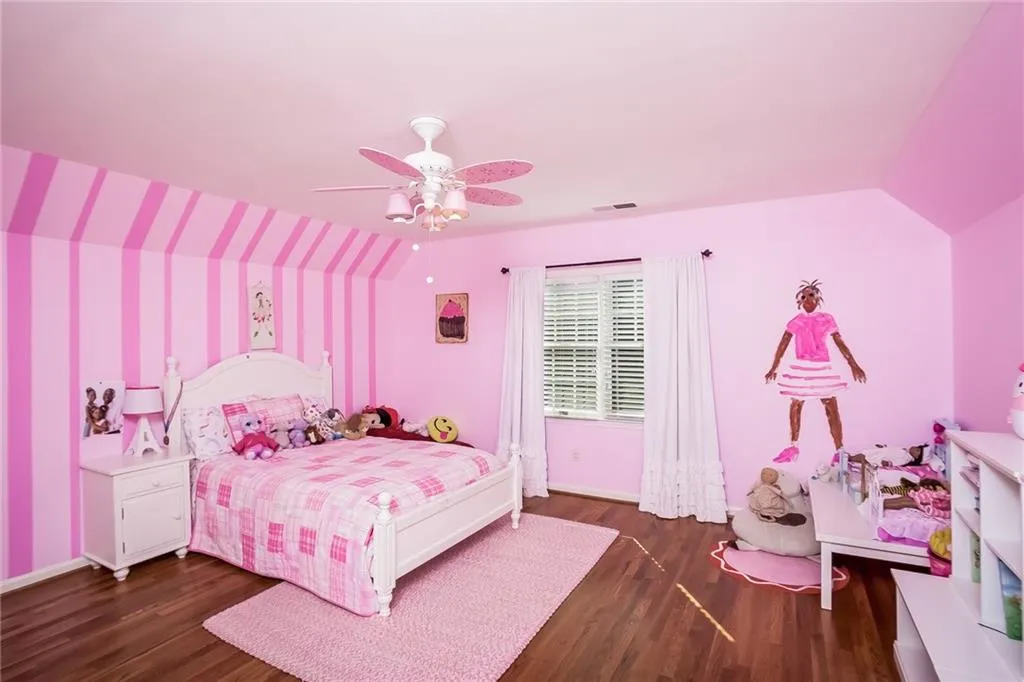 5135 Falcon Chase Lane, Atlanta, Georgia 30342, 5 Bedrooms Bedrooms, ,4 BathroomsBathrooms,Residential,Sold,5135 Falcon Chase Lane,5752221