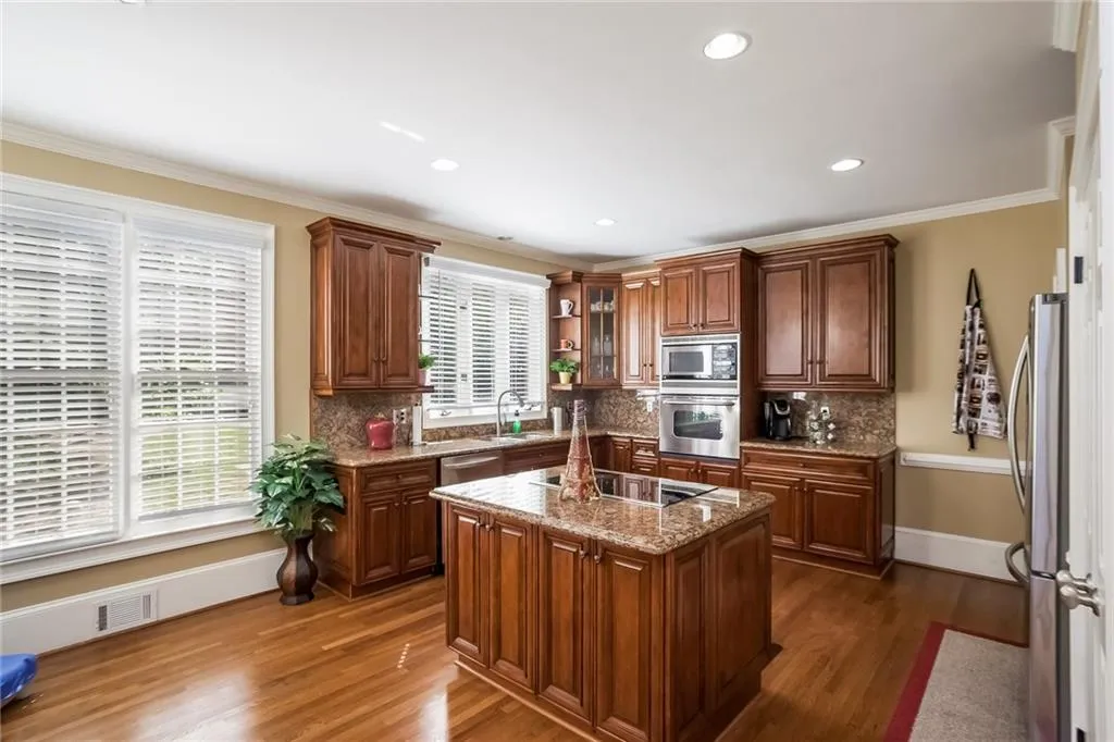 5135 Falcon Chase Lane, Atlanta, Georgia 30342, 5 Bedrooms Bedrooms, ,4 BathroomsBathrooms,Residential,Sold,5135 Falcon Chase Lane,5752221