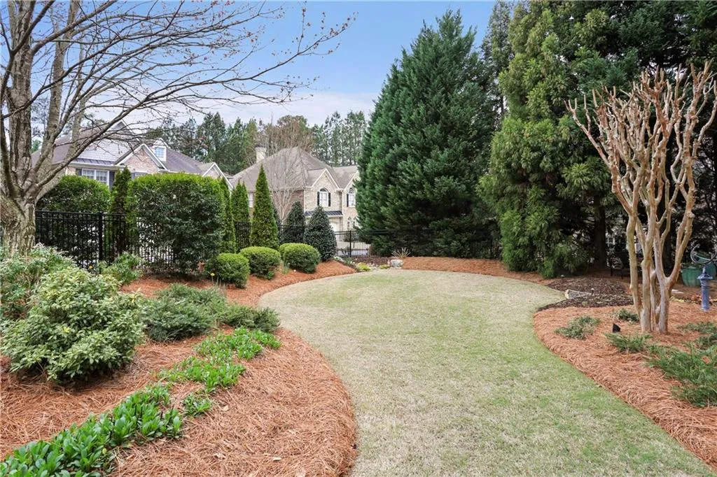 495 Wembley Circle, Sandy Springs, Georgia 30328, 4 Bedrooms Bedrooms, ,3 BathroomsBathrooms,Residential,Sold,495 Wembley Circle,5811441