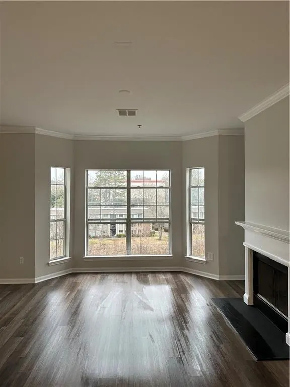 5641 Roswell Road Unit 204, Sandy Springs, Georgia 30342, 2 Bedrooms Bedrooms, ,2 BathroomsBathrooms,Residential,Sold,5641 Roswell Road Unit 204,7175630