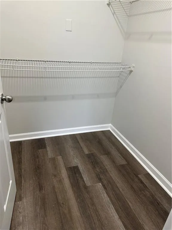 5641 Roswell Road Unit 204, Sandy Springs, Georgia 30342, 2 Bedrooms Bedrooms, ,2 BathroomsBathrooms,Residential,Sold,5641 Roswell Road Unit 204,7175630