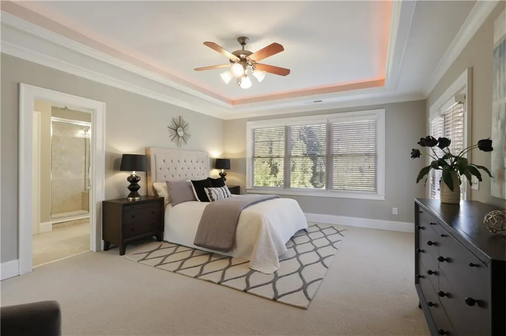1090 Charles Towne Square, Sandy Springs, Georgia 30328, 4 Bedrooms Bedrooms, ,3 BathroomsBathrooms,Residential,Sold,1090 Charles Towne Square,6829603
