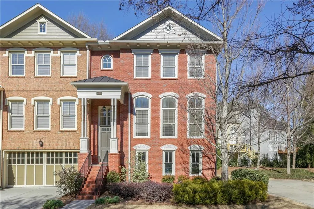 1090 Charles Towne Square, Sandy Springs, Georgia 30328, 4 Bedrooms Bedrooms, ,3 BathroomsBathrooms,Residential,Sold,1090 Charles Towne Square,6829603