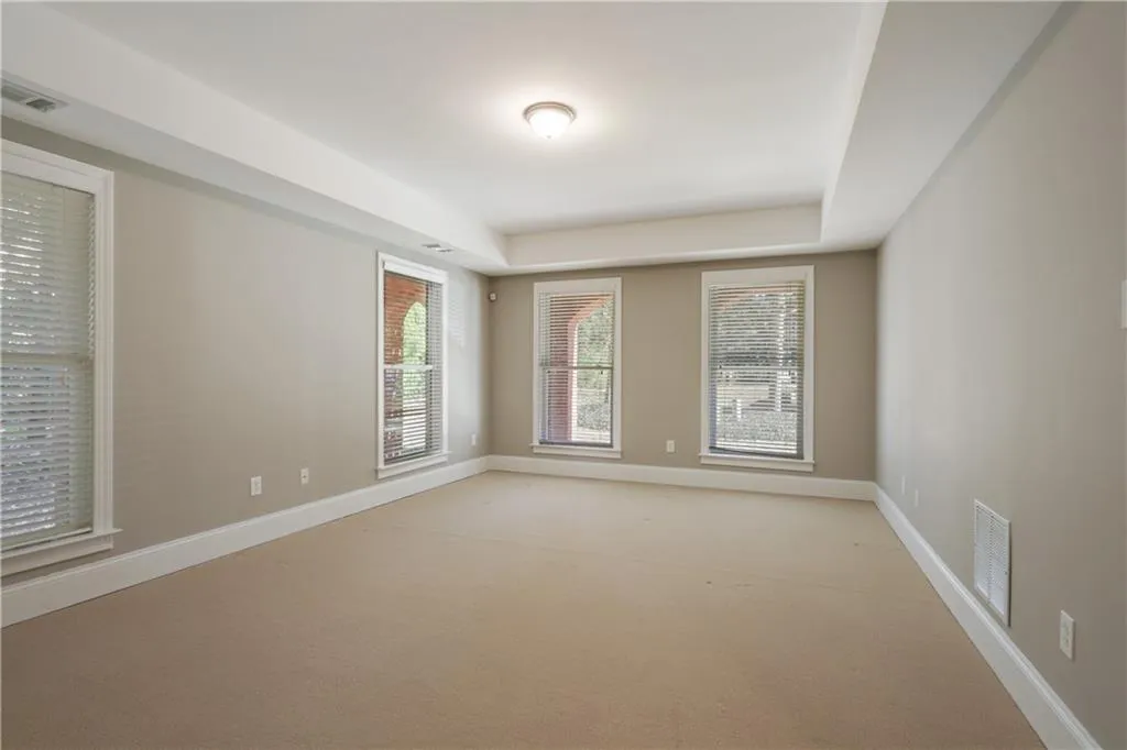 1090 Charles Towne Square, Sandy Springs, Georgia 30328, 4 Bedrooms Bedrooms, ,3 BathroomsBathrooms,Residential,Sold,1090 Charles Towne Square,6829603