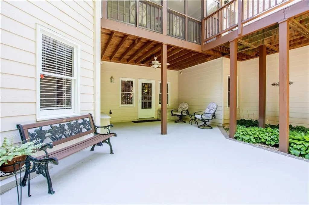 745 Spalding Heights Drive, Sandy Springs, Georgia 30350, 4 Bedrooms Bedrooms, ,3 BathroomsBathrooms,Residential,Sold,745 Spalding Heights Drive,6021339