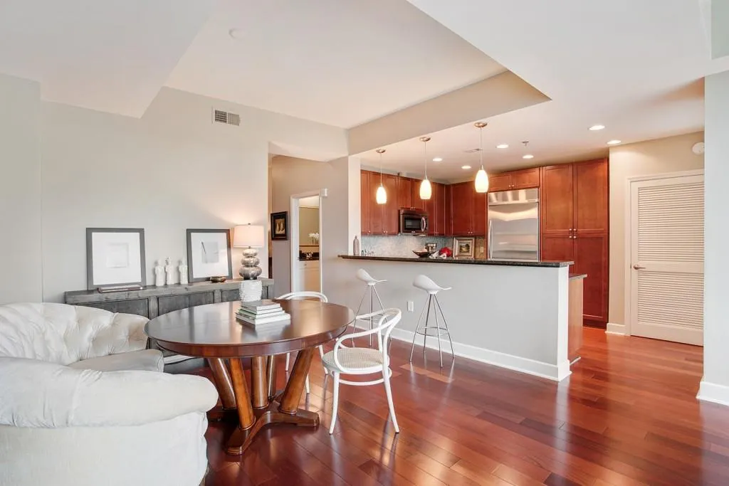 2795 Peachtree Road Ne Unit 505, Atlanta, Georgia 30305, 2 Bedrooms Bedrooms, ,2 BathroomsBathrooms,Residential,Sold,2795 Peachtree Road Ne Unit 505,5702566