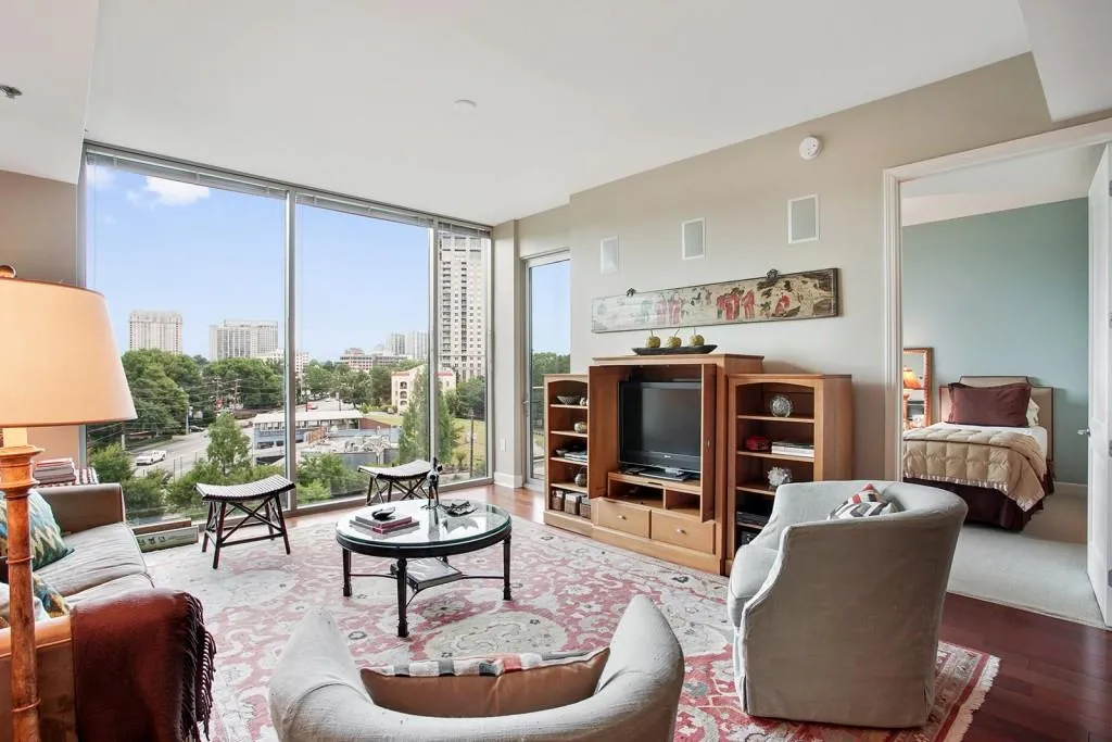 2795 Peachtree Road Ne Unit 505, Atlanta, Georgia 30305, 2 Bedrooms Bedrooms, ,2 BathroomsBathrooms,Residential,Sold,2795 Peachtree Road Ne Unit 505,5702566