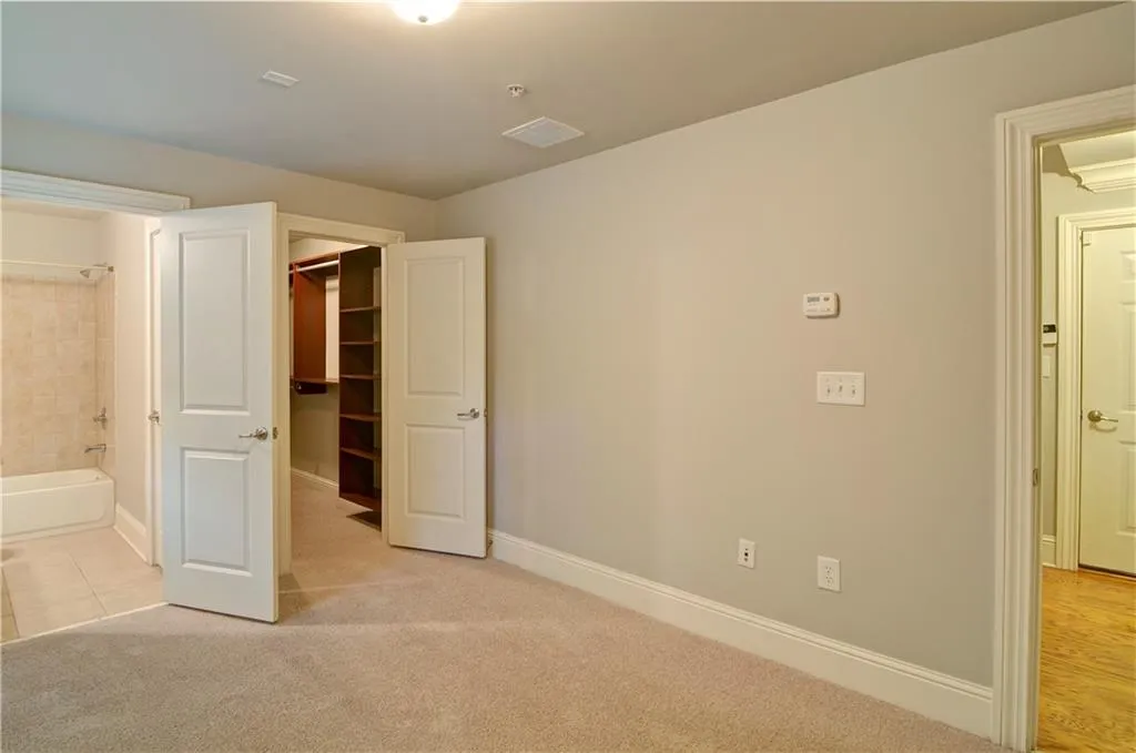200 Le Gran Cove, Sandy Springs, Georgia 30328, 2 Bedrooms Bedrooms, ,2 BathroomsBathrooms,Residential,Sold,200 Le Gran Cove,6728887