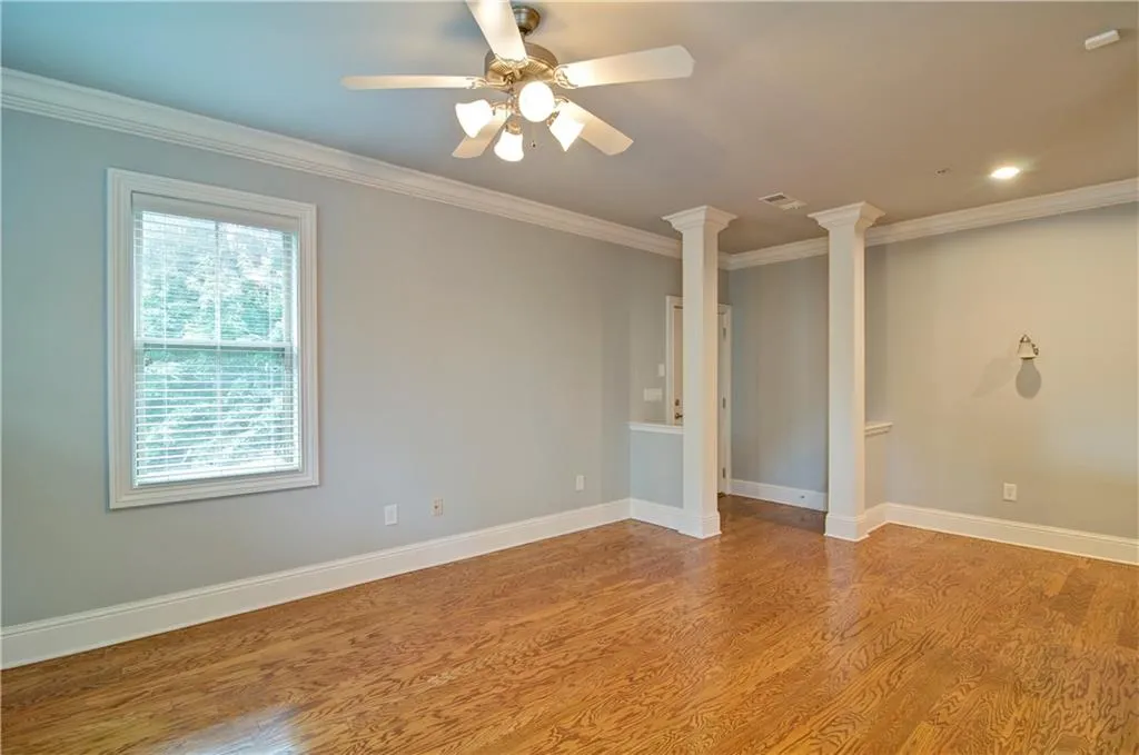 200 Le Gran Cove, Sandy Springs, Georgia 30328, 2 Bedrooms Bedrooms, ,2 BathroomsBathrooms,Residential,Sold,200 Le Gran Cove,6728887