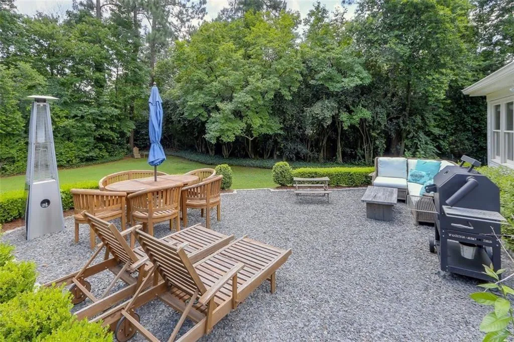 6155 Aberdeen Drive, Atlanta, Georgia 30328, 4 Bedrooms Bedrooms, ,3 BathroomsBathrooms,Residential,Sold,6155 Aberdeen Drive,6736934