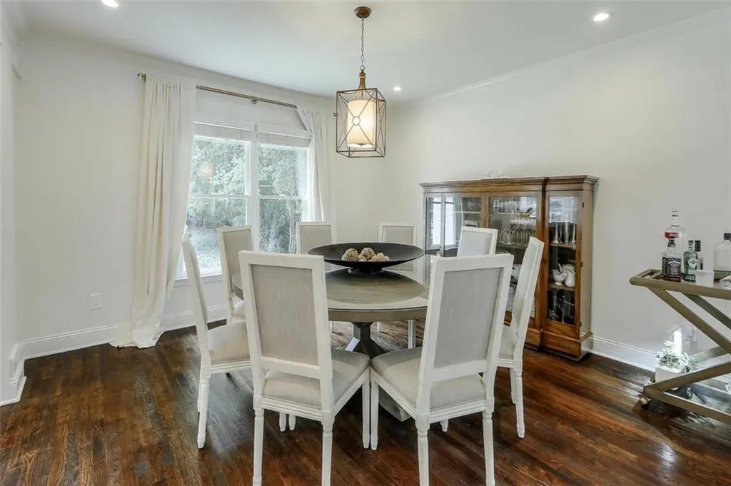 6155 Aberdeen Drive, Atlanta, Georgia 30328, 4 Bedrooms Bedrooms, ,3 BathroomsBathrooms,Residential,Sold,6155 Aberdeen Drive,6736934