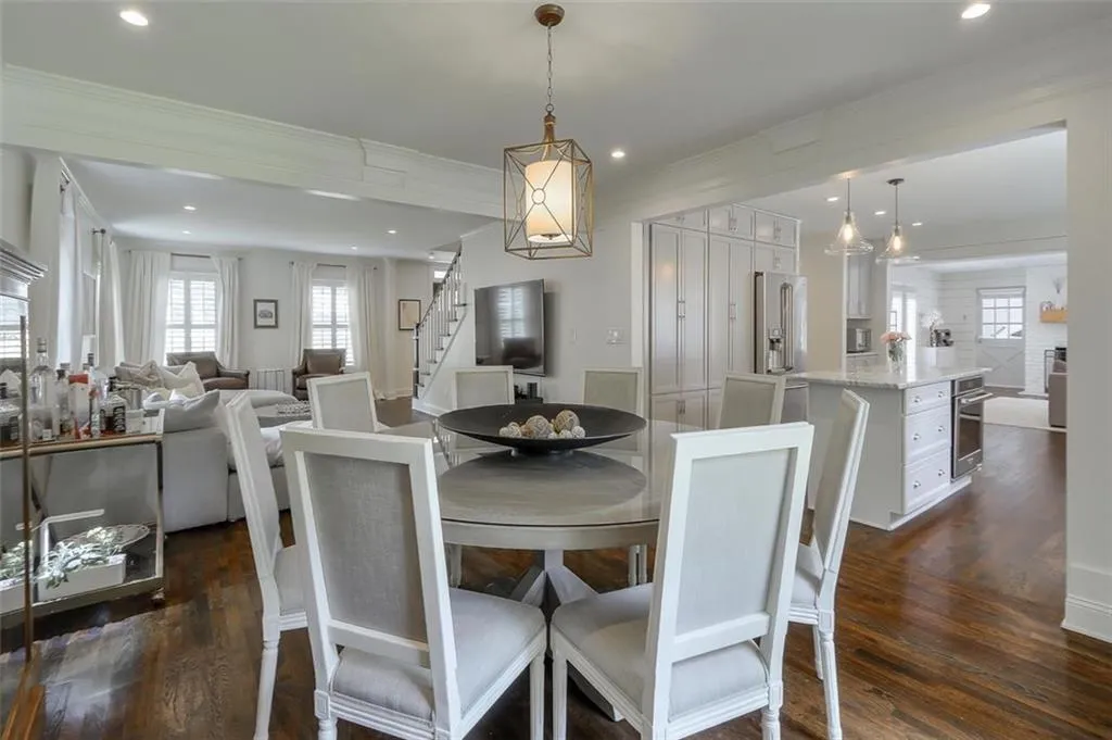 6155 Aberdeen Drive, Atlanta, Georgia 30328, 4 Bedrooms Bedrooms, ,3 BathroomsBathrooms,Residential,Sold,6155 Aberdeen Drive,6736934