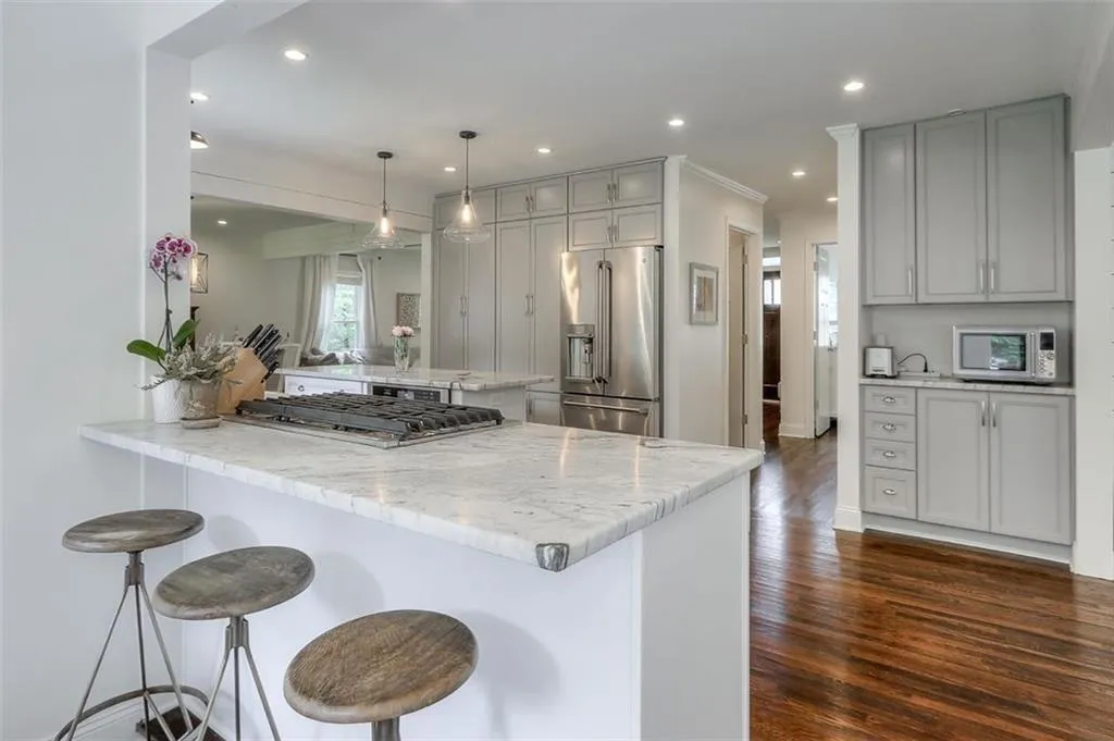 6155 Aberdeen Drive, Atlanta, Georgia 30328, 4 Bedrooms Bedrooms, ,3 BathroomsBathrooms,Residential,Sold,6155 Aberdeen Drive,6736934