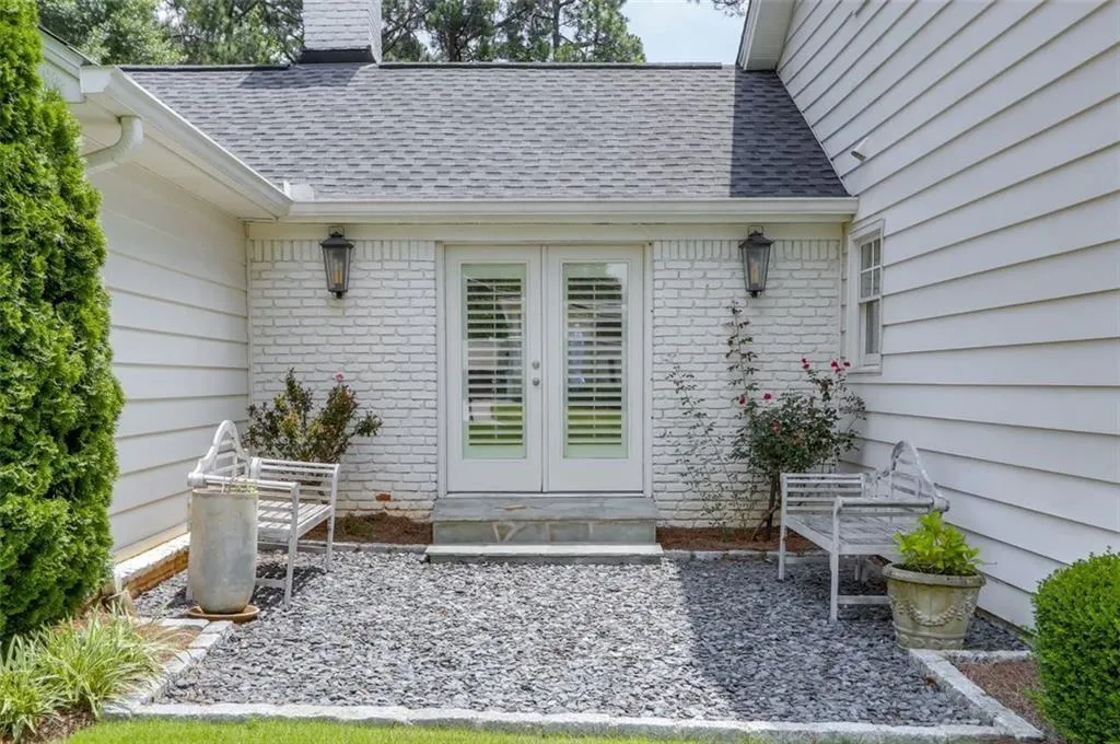 6155 Aberdeen Drive, Atlanta, Georgia 30328, 4 Bedrooms Bedrooms, ,3 BathroomsBathrooms,Residential,Sold,6155 Aberdeen Drive,6736934