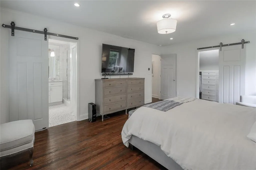 6155 Aberdeen Drive, Atlanta, Georgia 30328, 4 Bedrooms Bedrooms, ,3 BathroomsBathrooms,Residential,Sold,6155 Aberdeen Drive,6736934