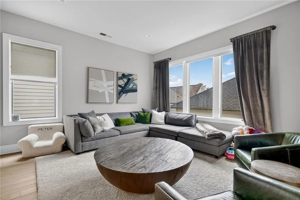 4012 Hazel Nut Lane, Atlanta, Georgia 30342, 4 Bedrooms Bedrooms, ,4 BathroomsBathrooms,Residential,For Sale,4012 Hazel Nut Lane,7695099