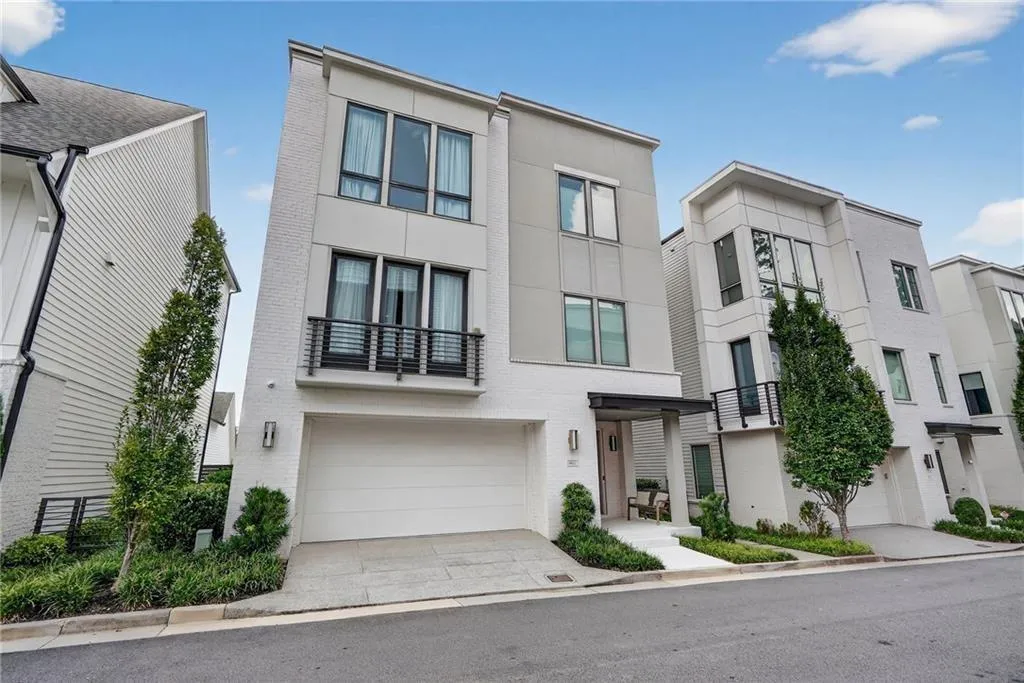 4012 Hazel Nut Lane, Atlanta, Georgia 30342, 4 Bedrooms Bedrooms, ,4 BathroomsBathrooms,Residential,For Sale,4012 Hazel Nut Lane,7695099