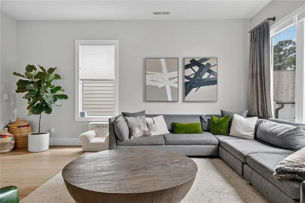 4012 Hazel Nut Lane, Atlanta, Georgia 30342, 4 Bedrooms Bedrooms, ,4 BathroomsBathrooms,Residential,For Sale,4012 Hazel Nut Lane,7695099