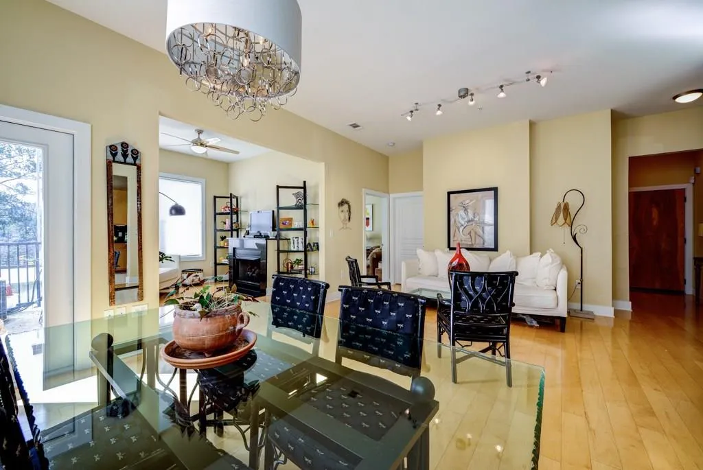 799 Hammond Drive Unit 102, Sandy Springs, Georgia 30328, 2 Bedrooms Bedrooms, ,2 BathroomsBathrooms,Residential,Sold,799 Hammond Drive Unit 102,5646186
