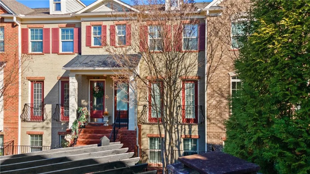 211 Alderwood Point Ne, Atlanta, Georgia 30328, 3 Bedrooms Bedrooms, ,3 BathroomsBathrooms,Residential,Sold,211 Alderwood Point Ne,7498316
