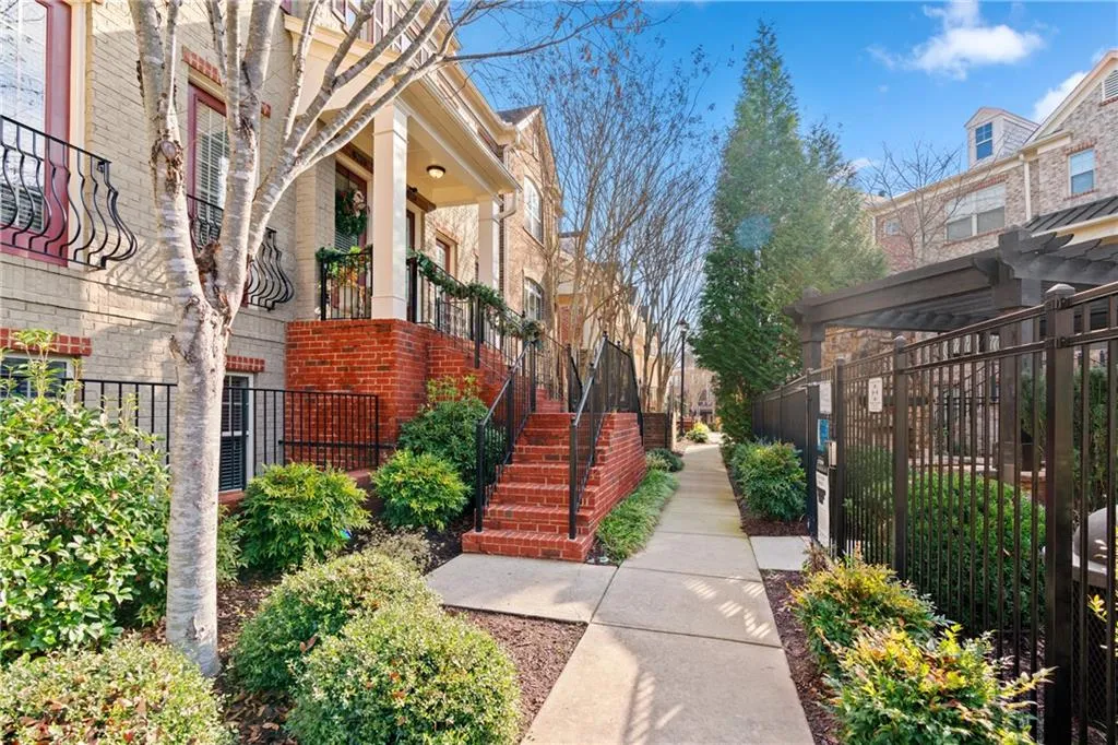 211 Alderwood Point Ne, Atlanta, Georgia 30328, 3 Bedrooms Bedrooms, ,3 BathroomsBathrooms,Residential,Sold,211 Alderwood Point Ne,7498316