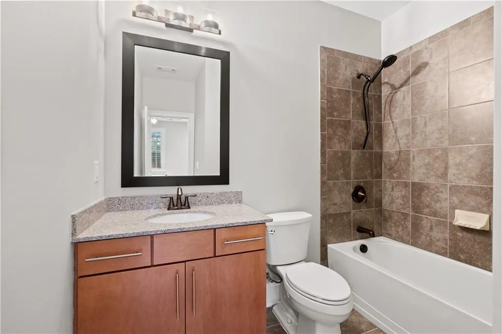 211 Alderwood Point Ne, Atlanta, Georgia 30328, 3 Bedrooms Bedrooms, ,3 BathroomsBathrooms,Residential,Sold,211 Alderwood Point Ne,7498316
