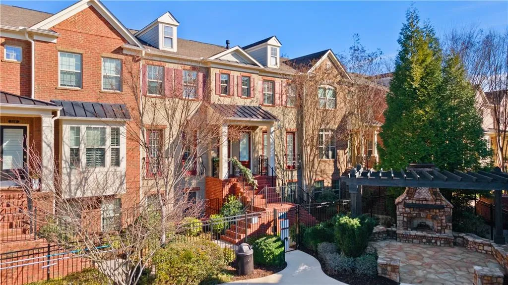 211 Alderwood Point Ne, Atlanta, Georgia 30328, 3 Bedrooms Bedrooms, ,3 BathroomsBathrooms,Residential,Sold,211 Alderwood Point Ne,7498316
