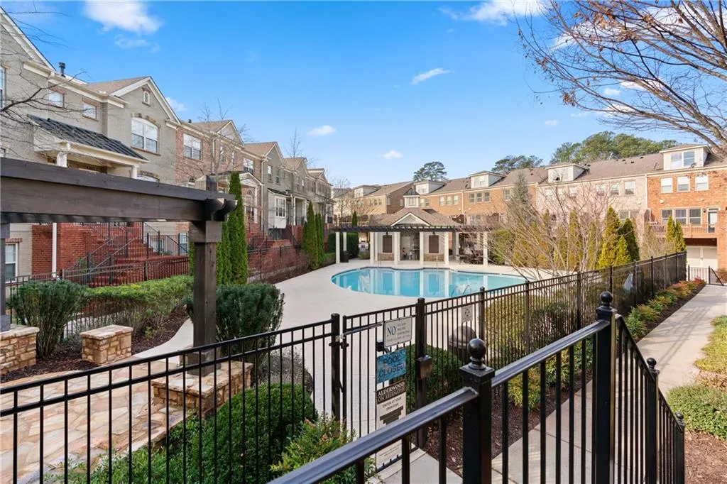 211 Alderwood Point Ne, Atlanta, Georgia 30328, 3 Bedrooms Bedrooms, ,3 BathroomsBathrooms,Residential,Sold,211 Alderwood Point Ne,7498316