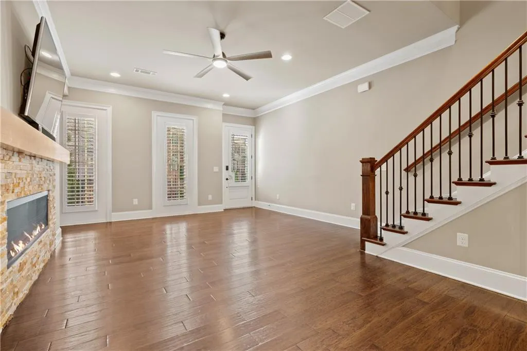 211 Alderwood Point Ne, Atlanta, Georgia 30328, 3 Bedrooms Bedrooms, ,3 BathroomsBathrooms,Residential,Sold,211 Alderwood Point Ne,7498316